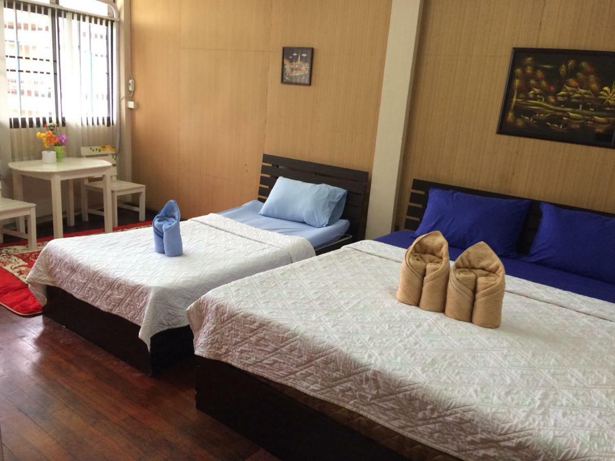 Changphuakgate Guesthouse Chiang Mai Extérieur photo